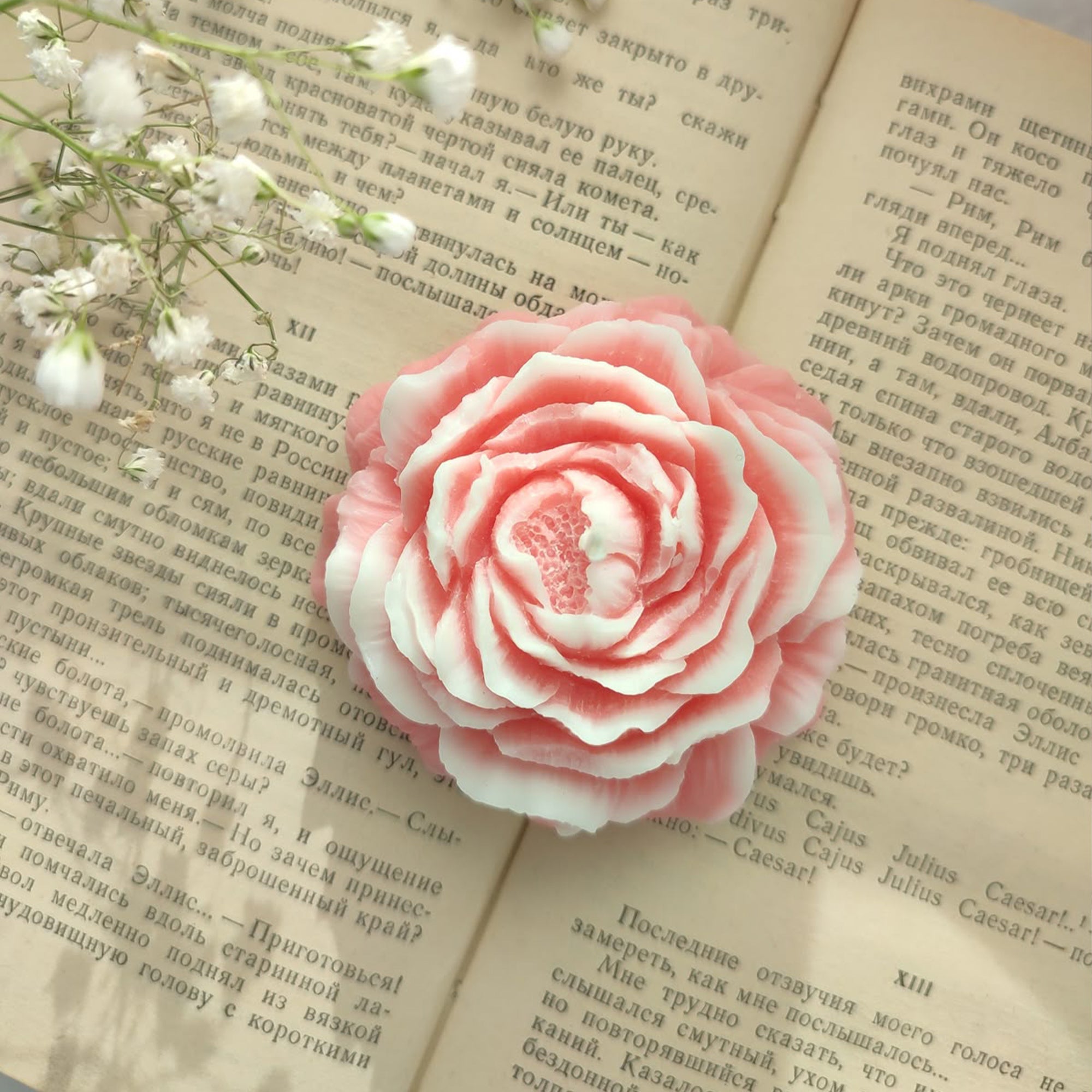 Peony flower candle