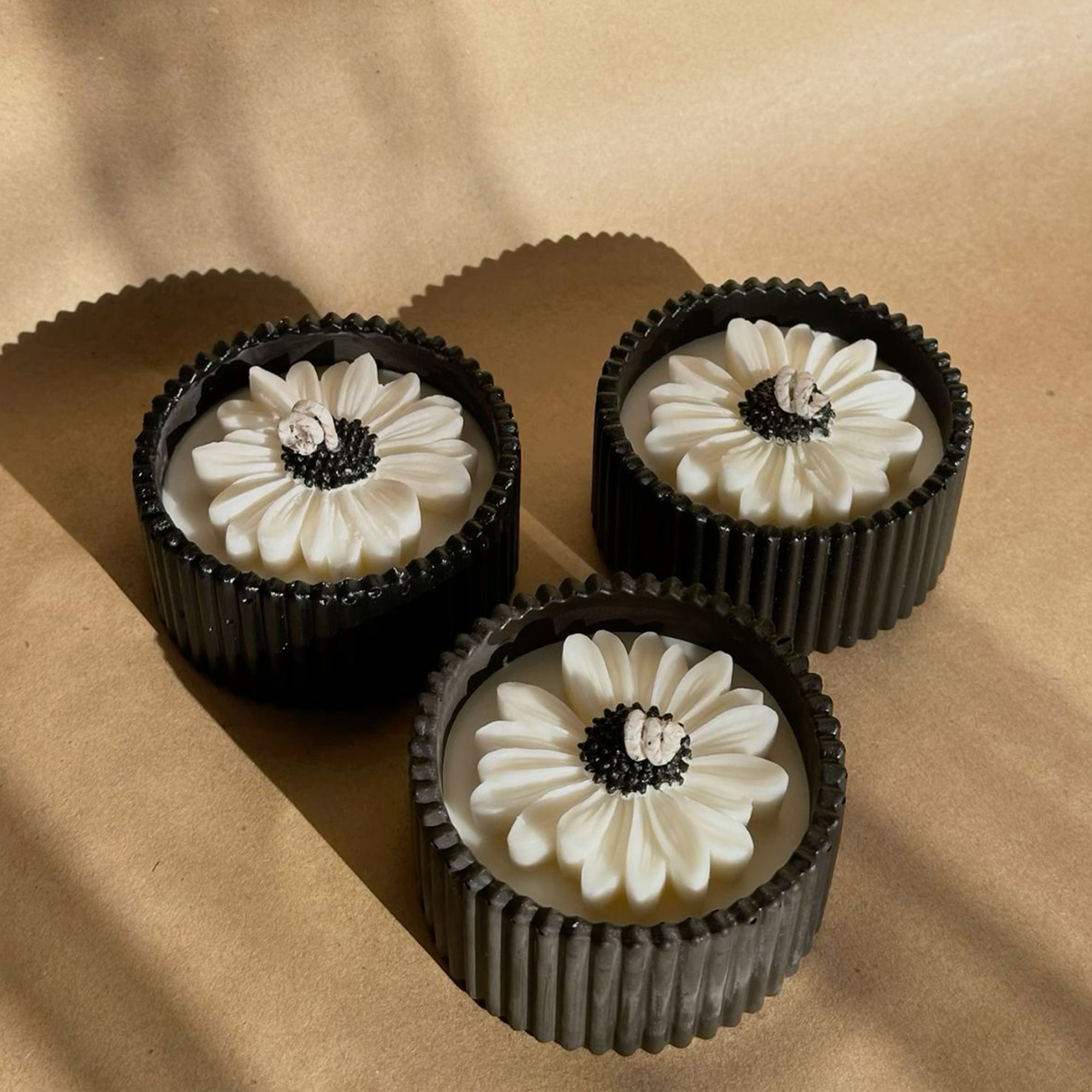 Daisy jar Candle